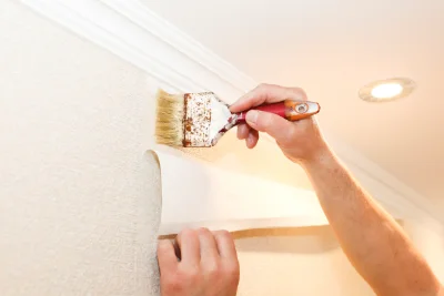 Pose de papier peint à Auriac — revêtements muraux et toiles de verre